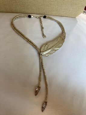 Uno de 50 Leaf Collar Tassel Designer Necklace